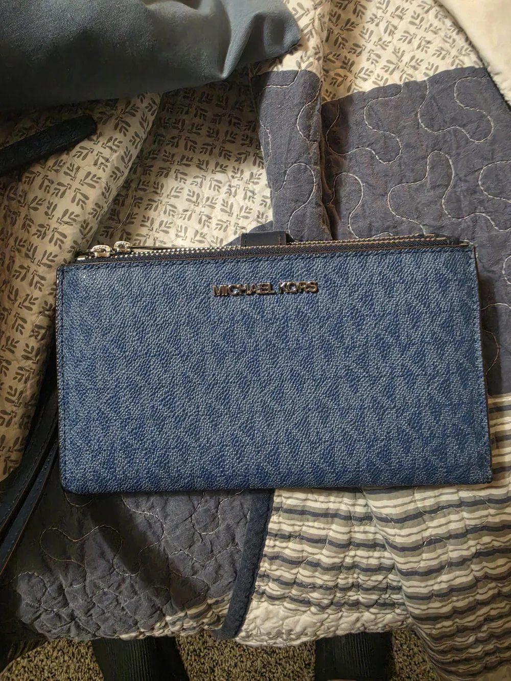 Michael Kors Navy and Denim MK Logo Tote with Wristlet - Picture 2 of 4